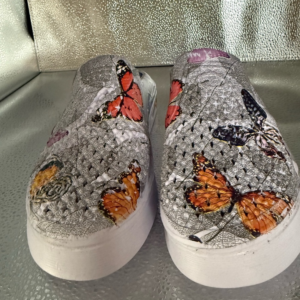 Butterfly Print Slip-On Crocs